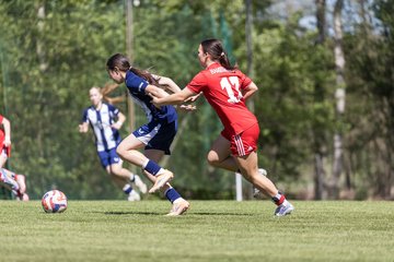 Bild 46 - wBJ Hamburger SV - Hertha BSC : Ergebnis: 5:2